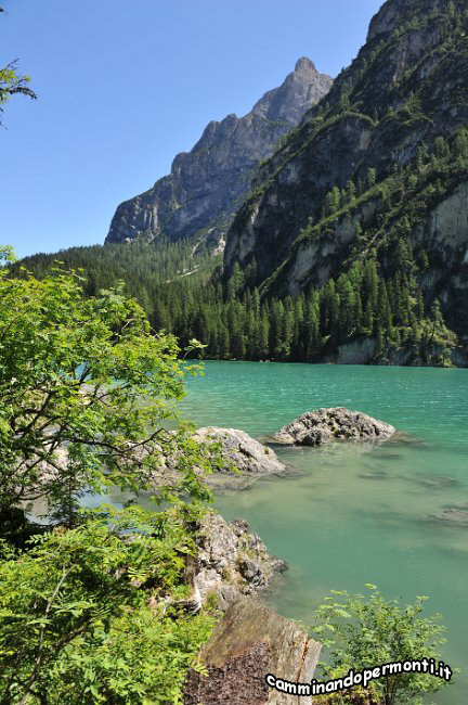 12 Lago di Braies.JPG